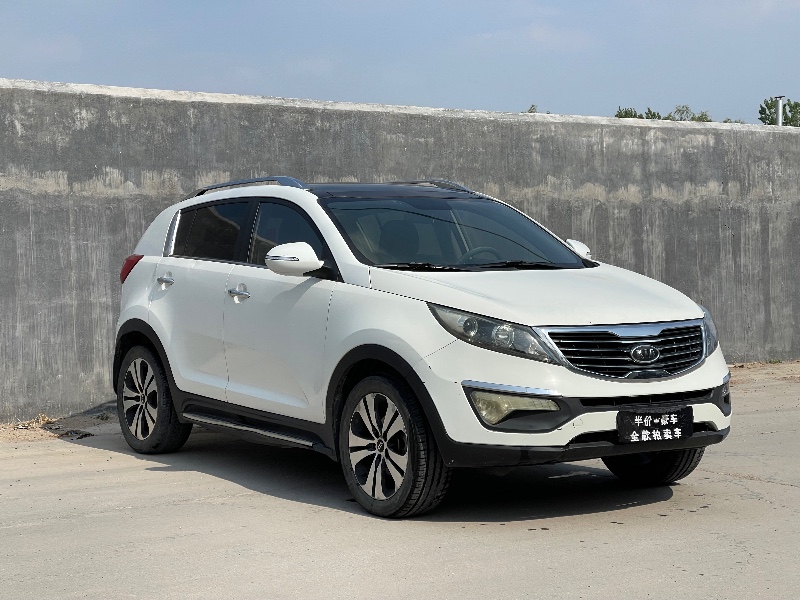 青岛13年起亚狮跑3