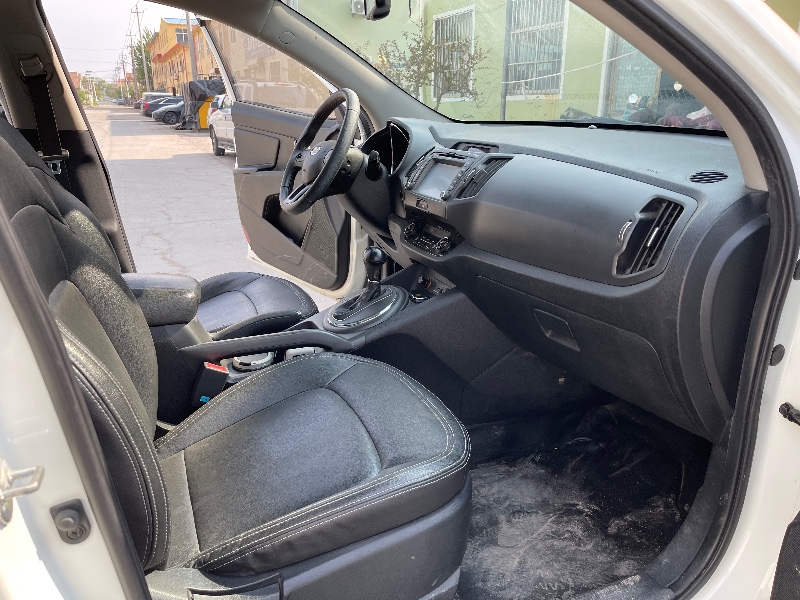 青岛13年起亚狮跑7