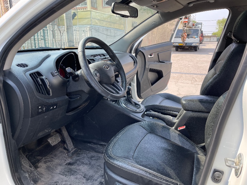 青岛13年起亚狮跑6