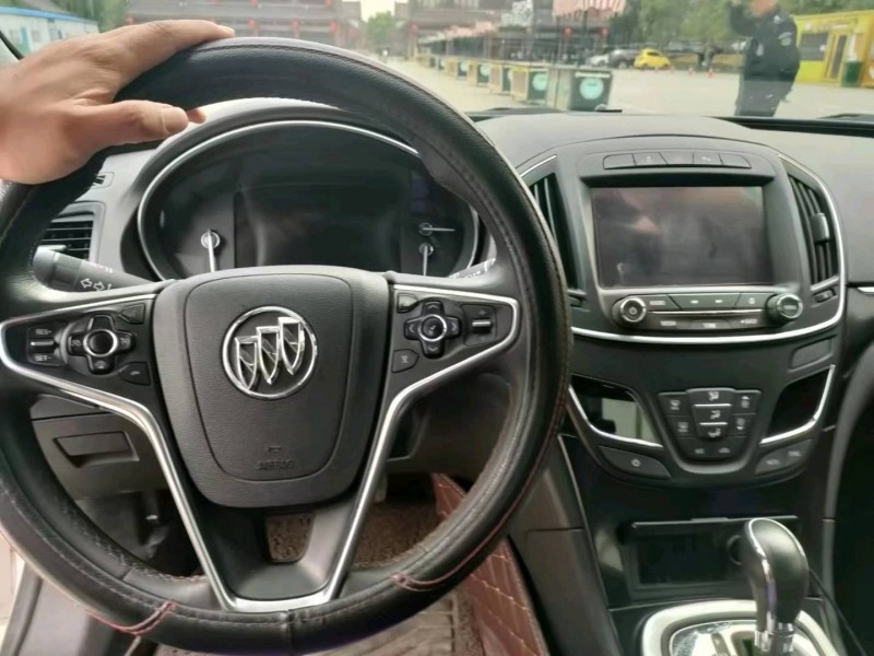 烟台17年别克君威8