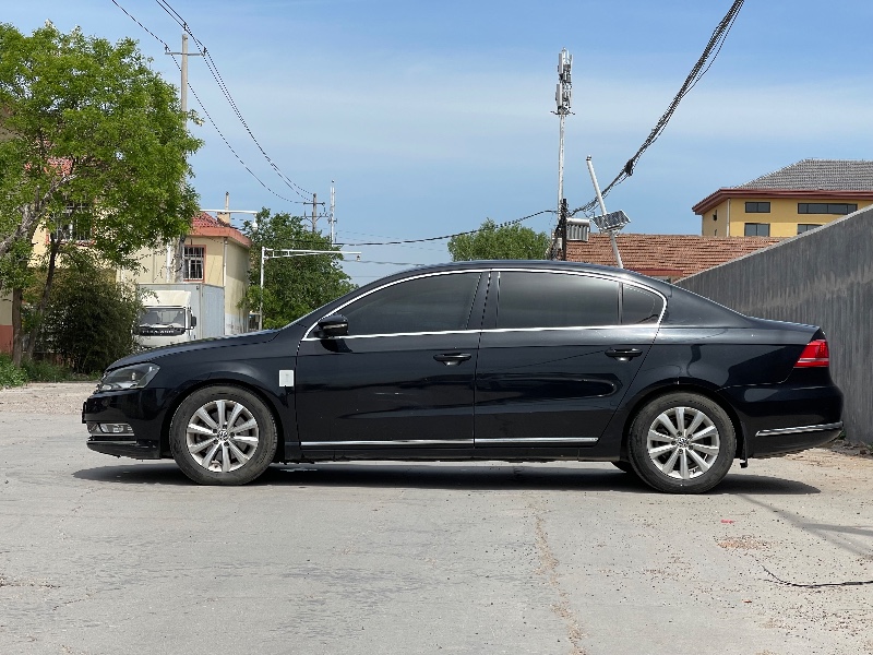 青岛15年大众迈腾4