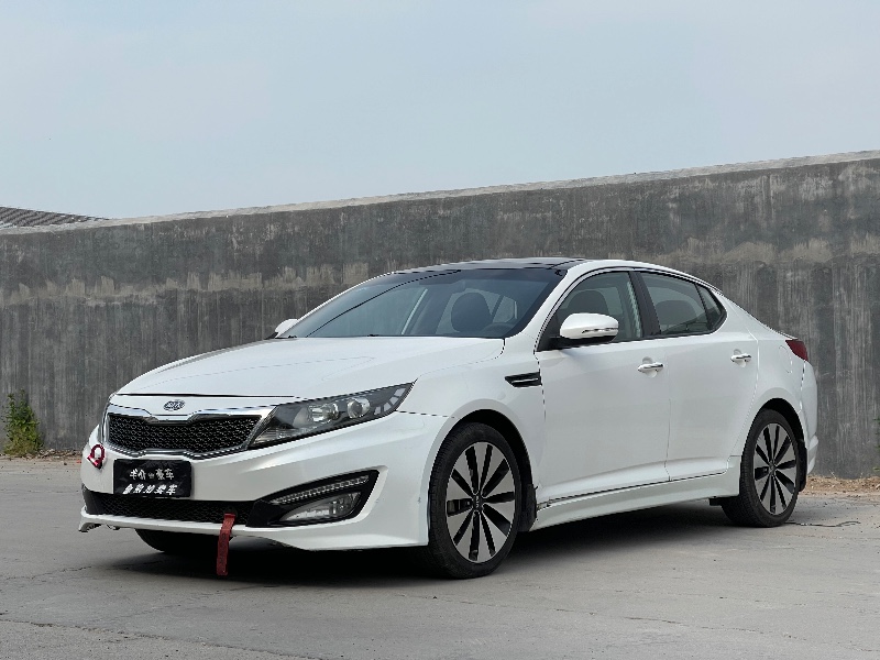 青岛12年起亚K52