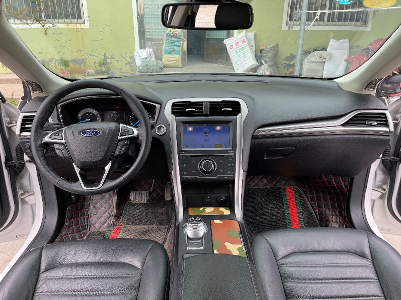 青岛17年福特蒙迪欧9