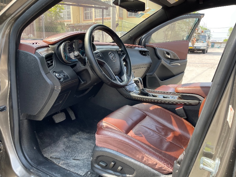 青岛14年别克君越6