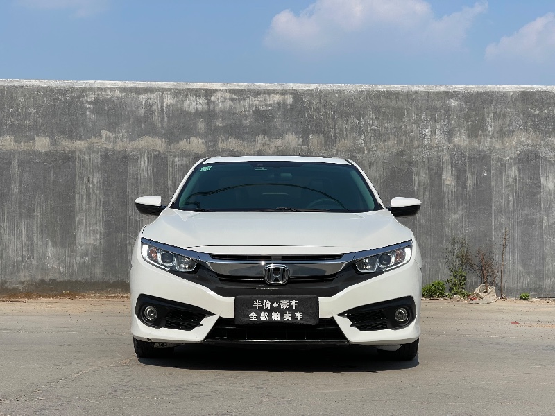 青岛17年本田思域1