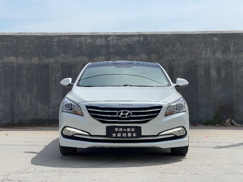 青岛15年现代名图1