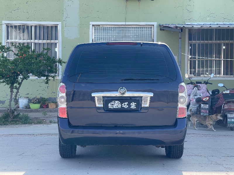 青岛13年别克GL85