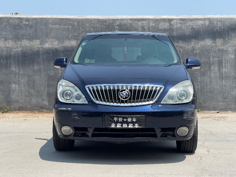 青岛14年别克陆尊1
