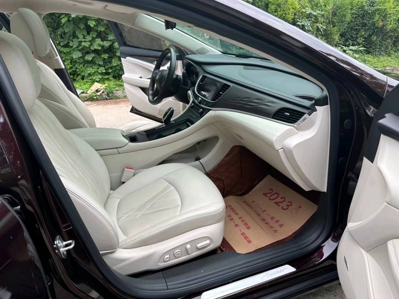 徐州20年别克艾维亚6