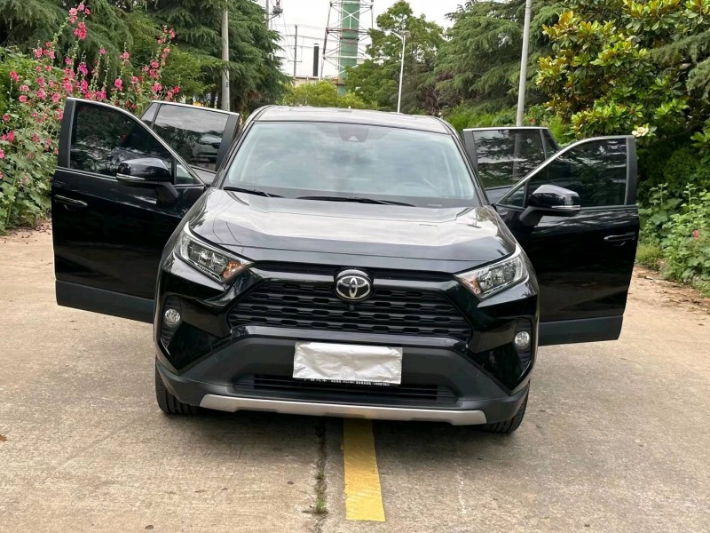 徐州21年丰田RAV48
