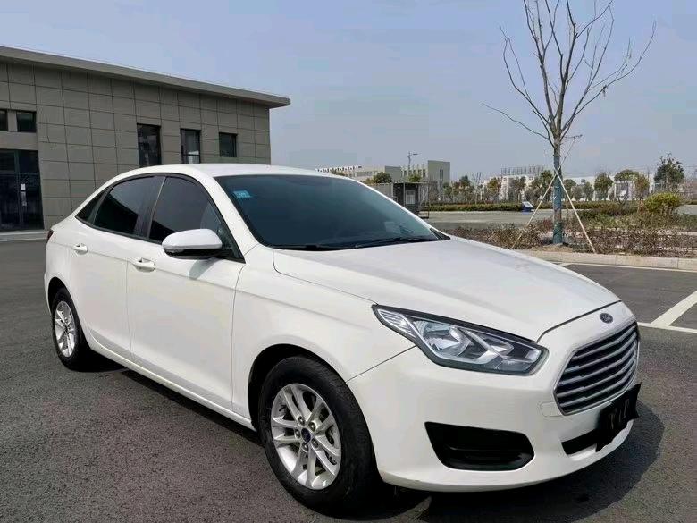 盐城20年福特福睿斯3