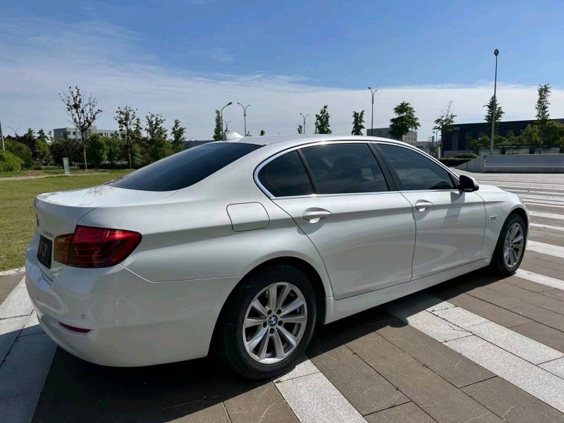 盐城15年宝马5系8