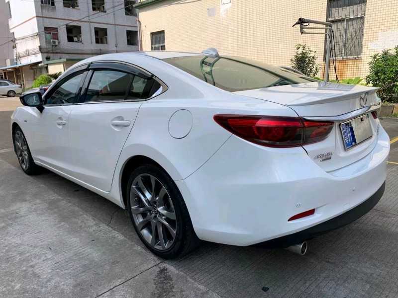 中山17年马自达阿特兹4