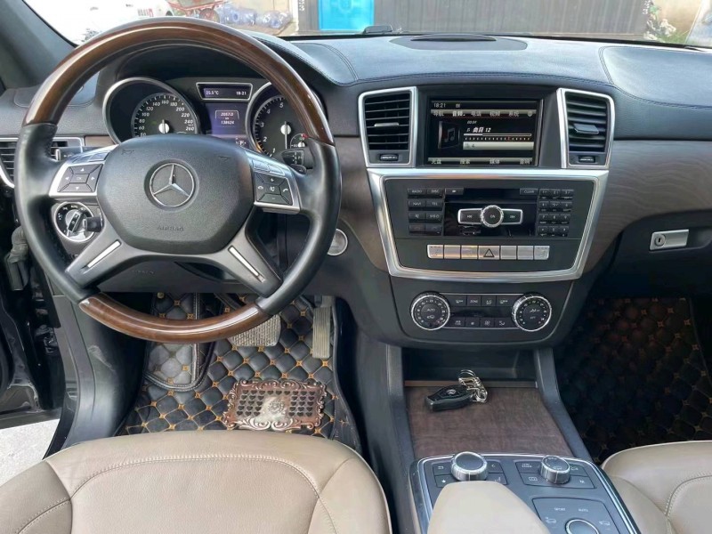 枣庄13年奔驰GL7