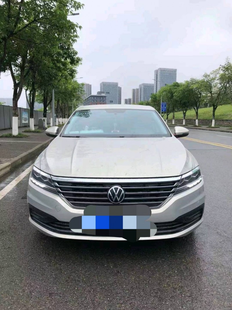 重庆22年大众朗逸1