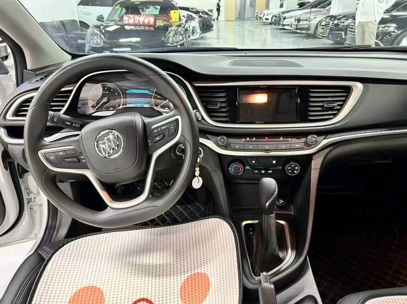 重庆22年别克英朗9