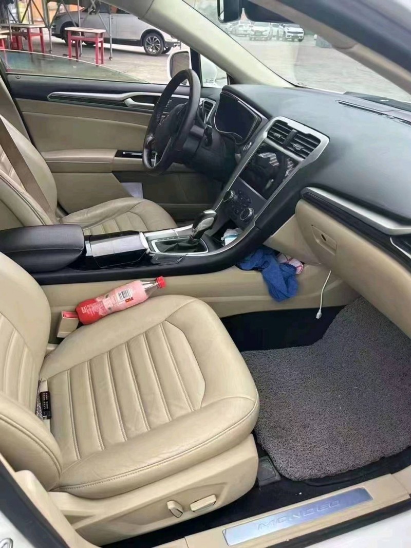 重庆15年福特蒙迪欧4