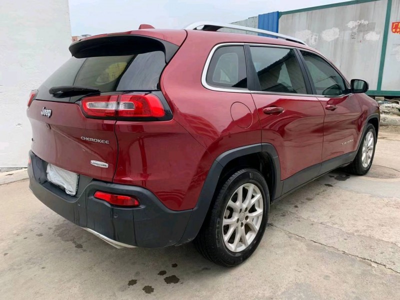 广州17年Jeep自由光7