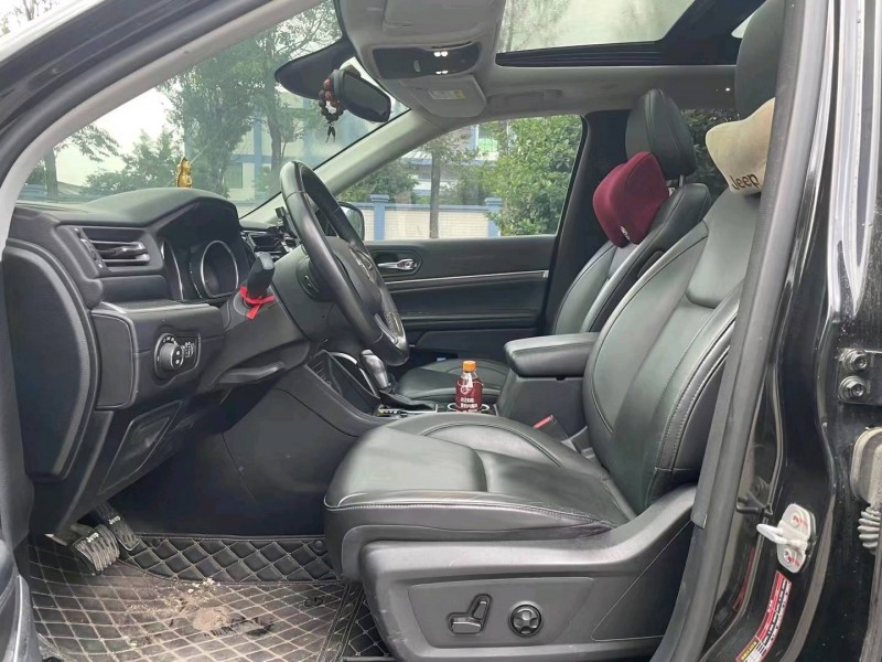 广州19年Jeep指挥官3