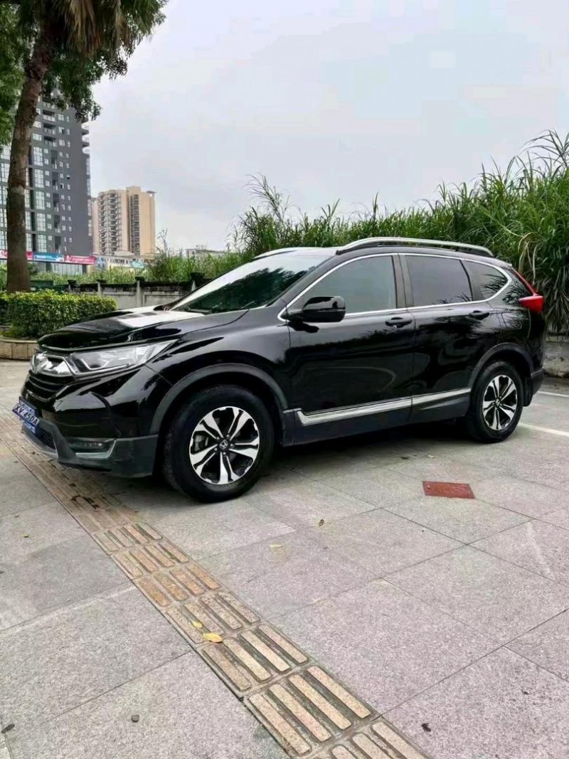 汕头18年本田CRV9