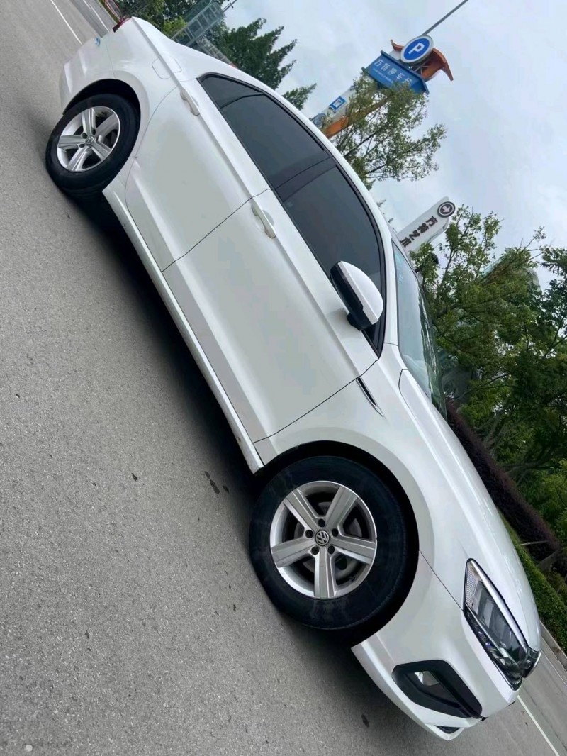 成都20年大众凌渡2