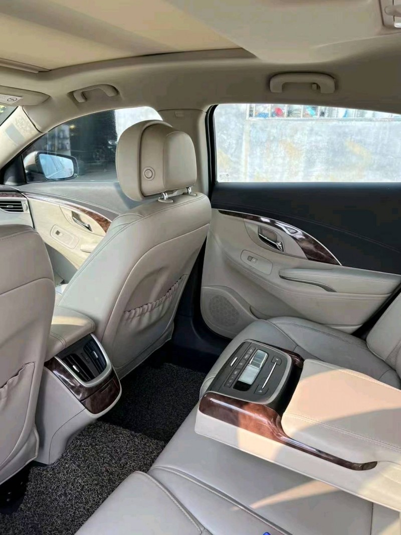 枣庄13年别克君越4