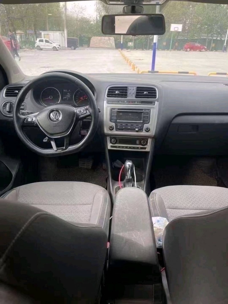 济南15年大众polo7
