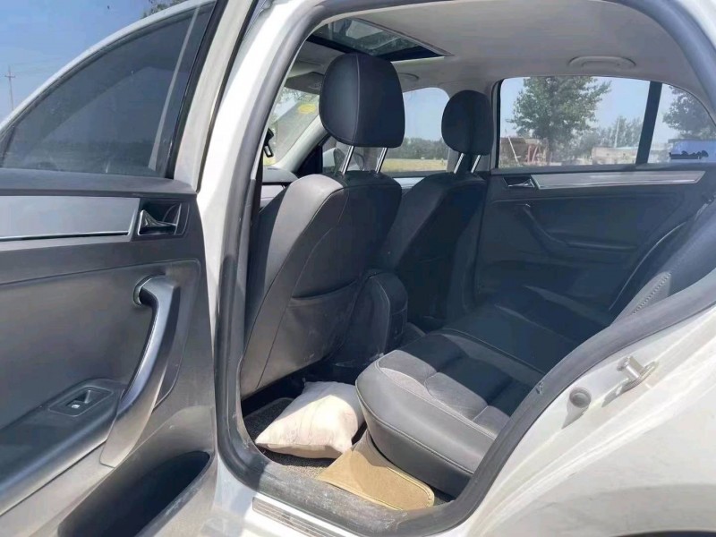 济南16年大众宝来8