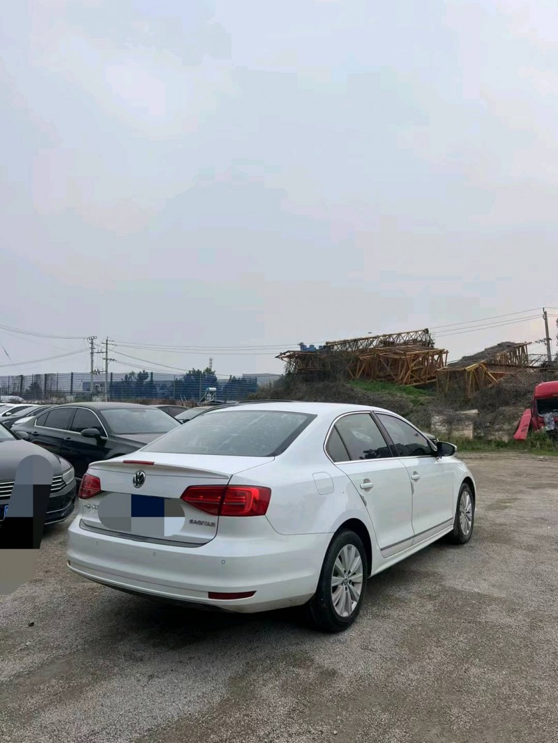 济南16年大众速腾4