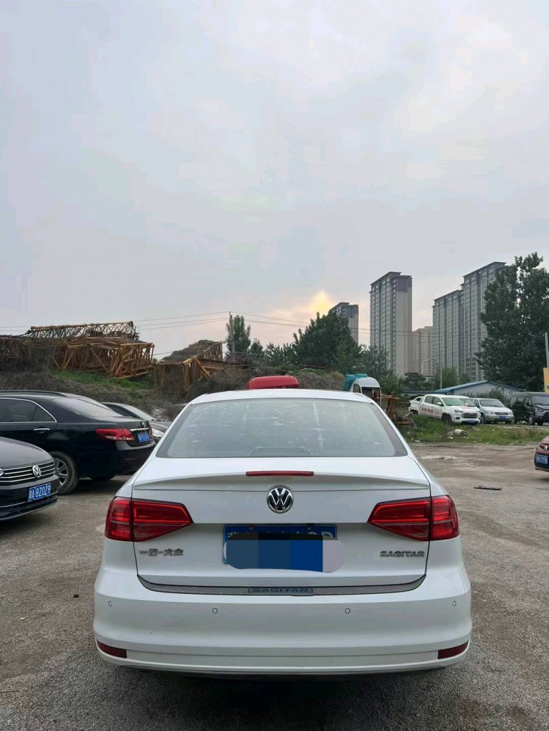 济南16年大众速腾8