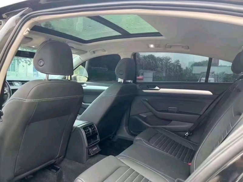 济南21年大众迈腾8