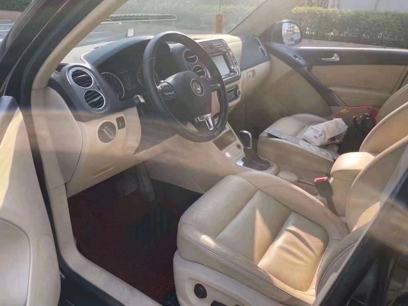 济南12年大众途观6