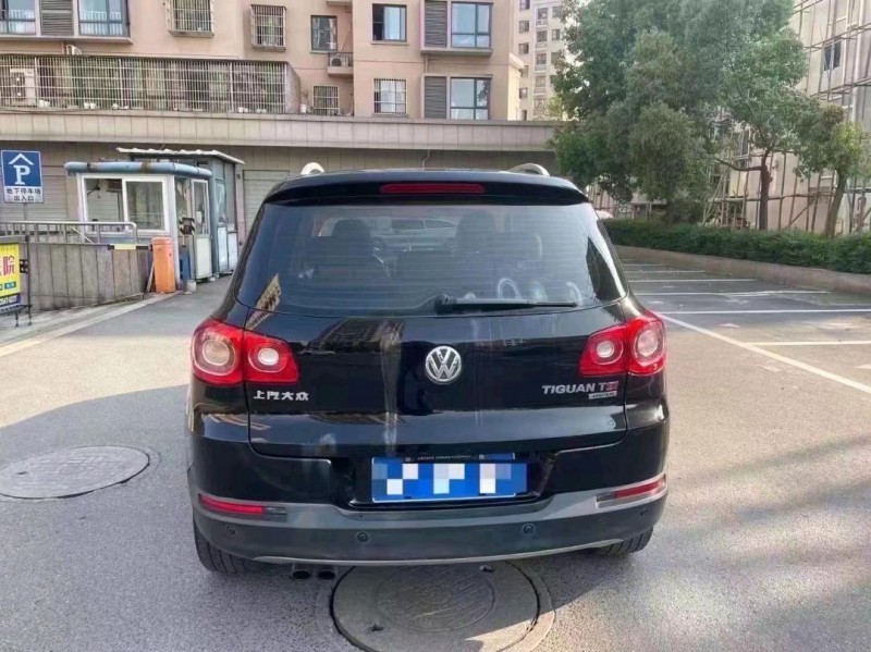 济南12年大众途观9