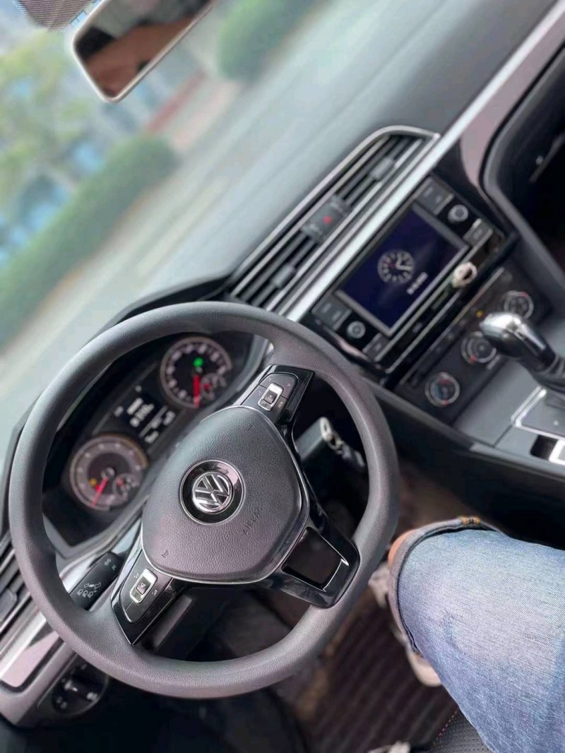 济南20年大众凌渡8