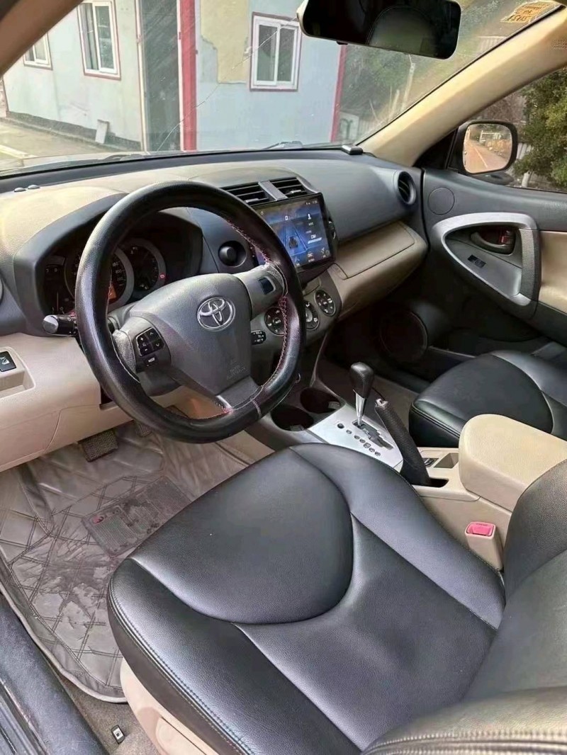邯郸13年丰田RAV4荣放3
