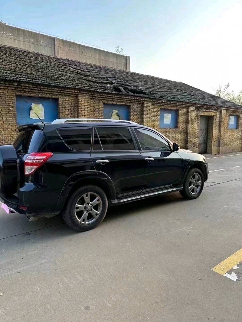 邯郸13年丰田RAV4荣放7