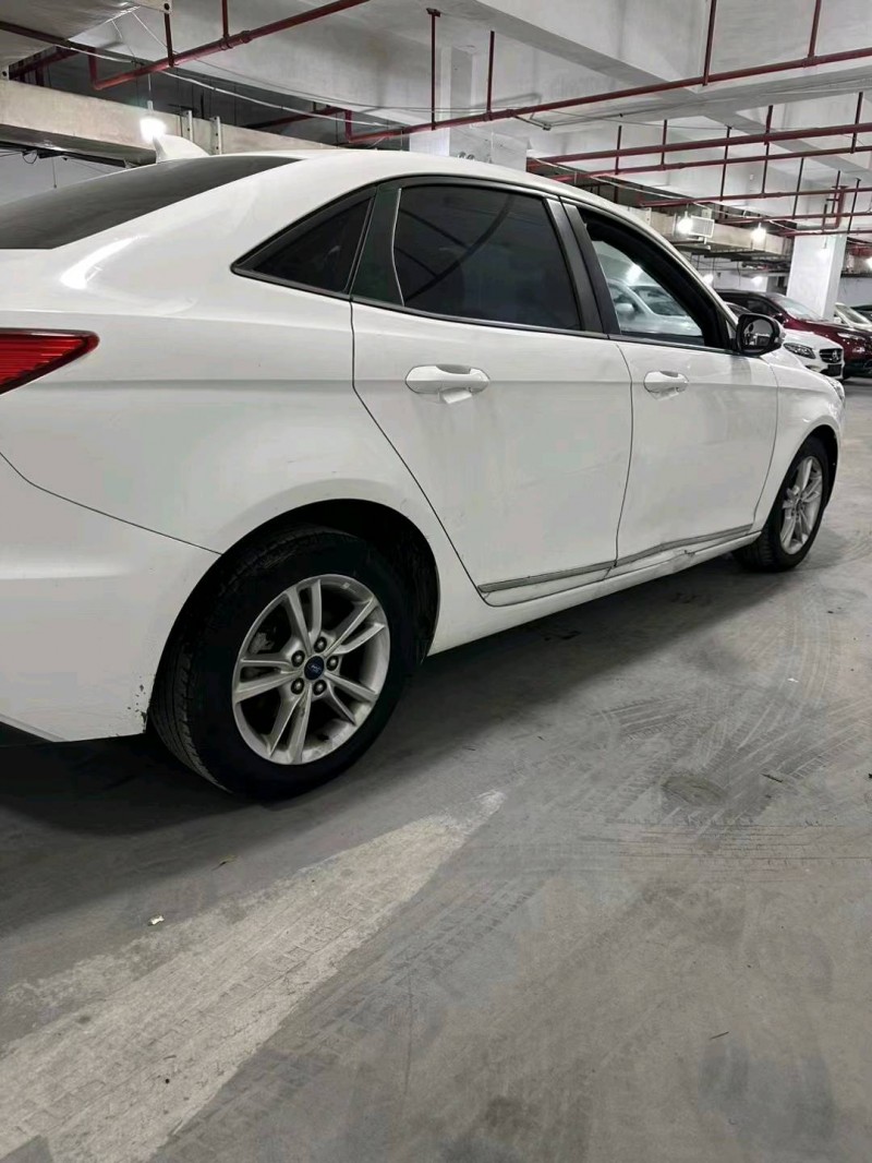 常州19年福特福睿斯4