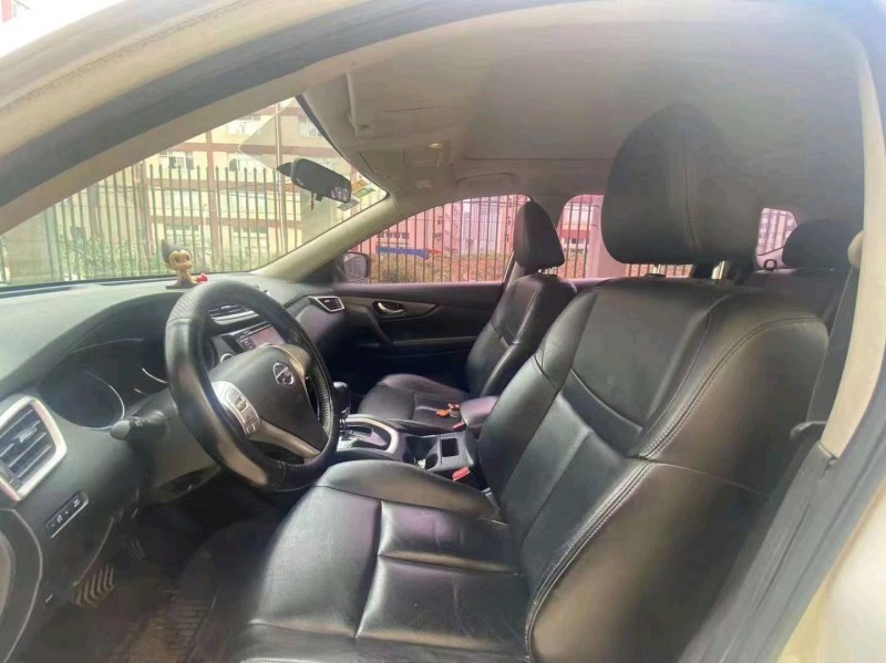 宜昌15年日产奇骏3