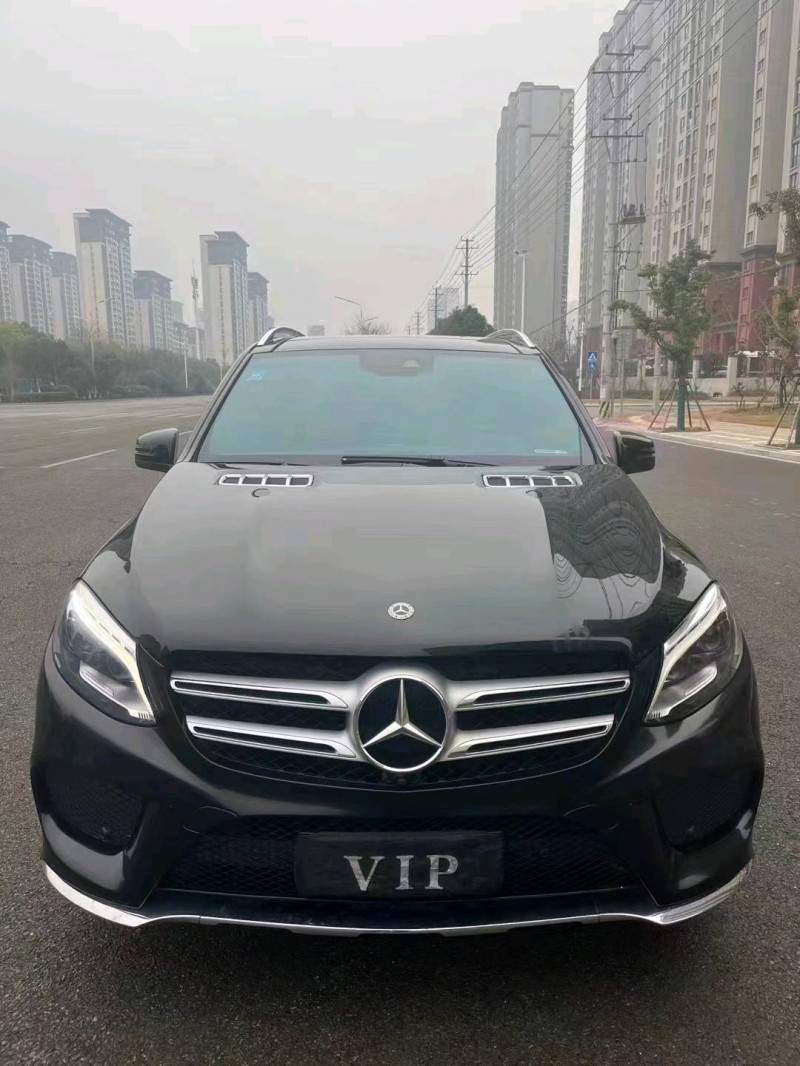 枣庄17年奔驰GLE1