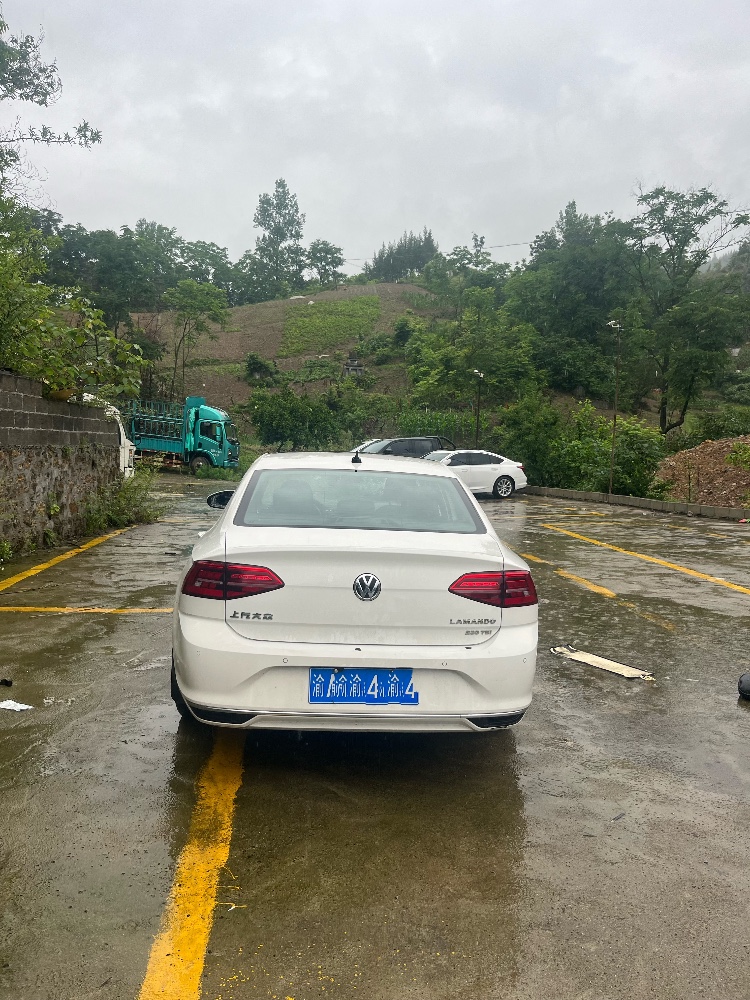 重庆21年大众凌渡5