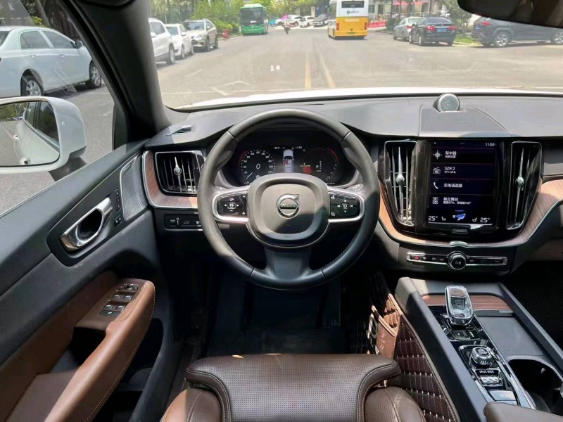 深圳20年沃尔沃XC606