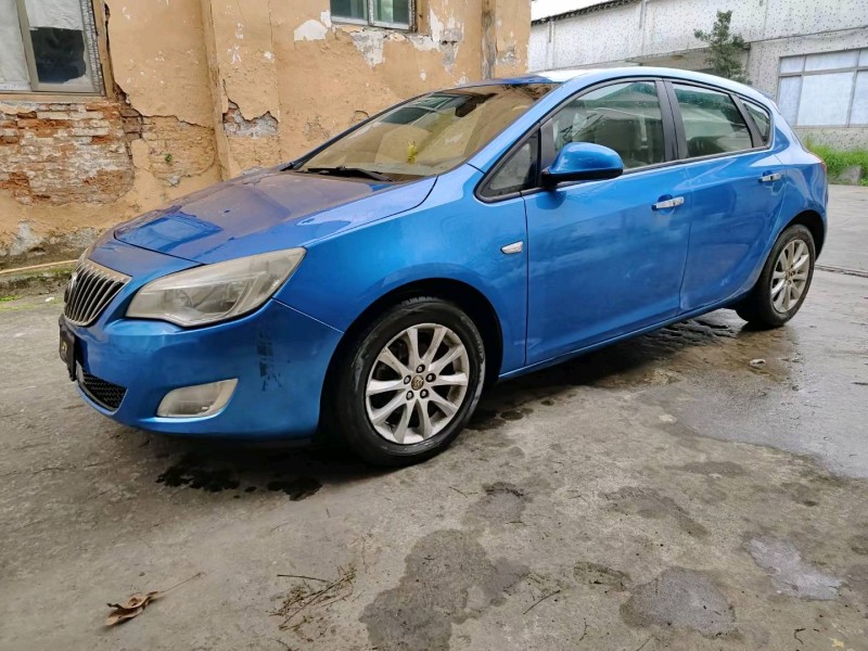 广州13年别克英朗3