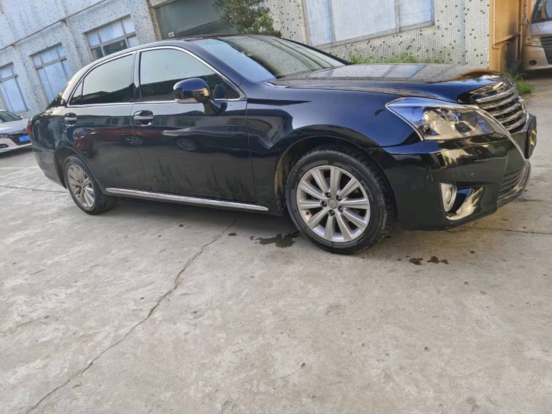 广州14年丰田皇冠2