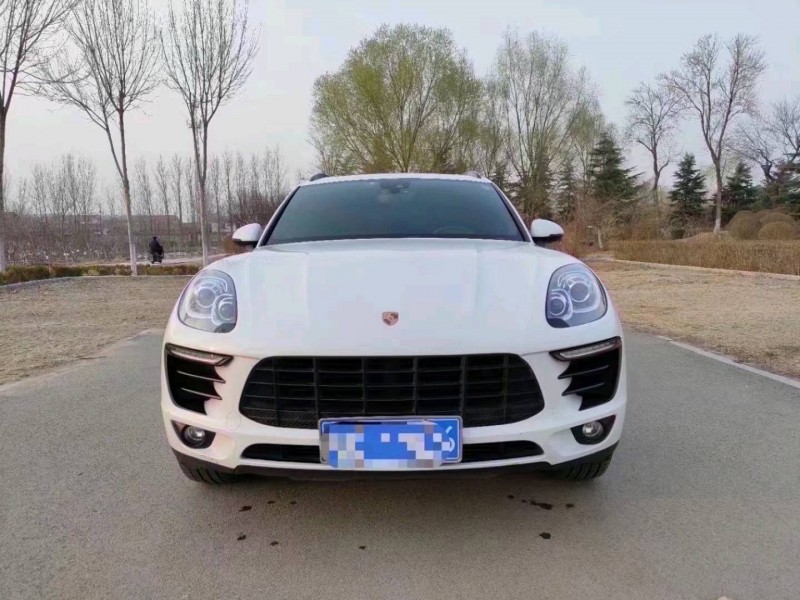 东营18年保时捷Macan1
