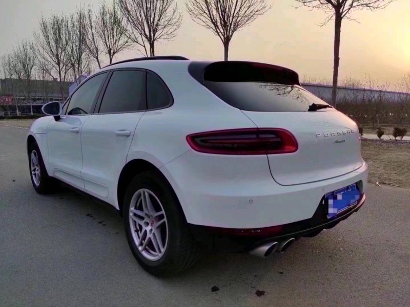 东营18年保时捷Macan7