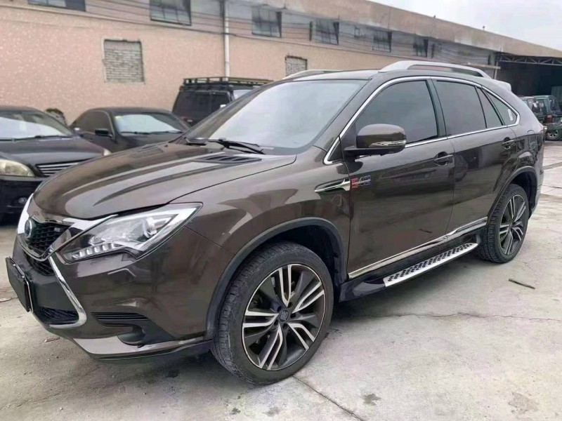 珠海18年比亚迪唐8