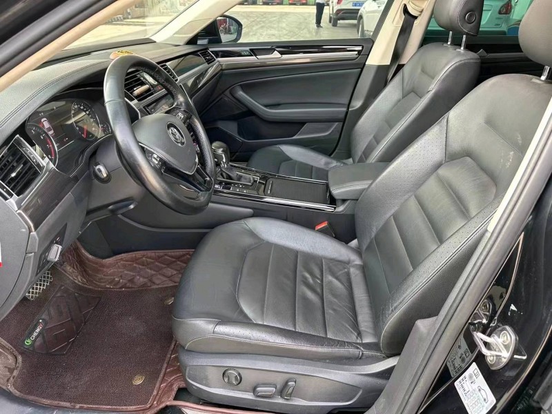 保定18年大众辉昂4