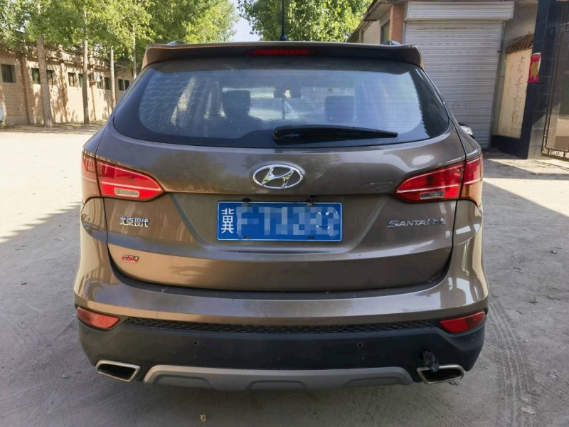 保定14年现代新胜达9