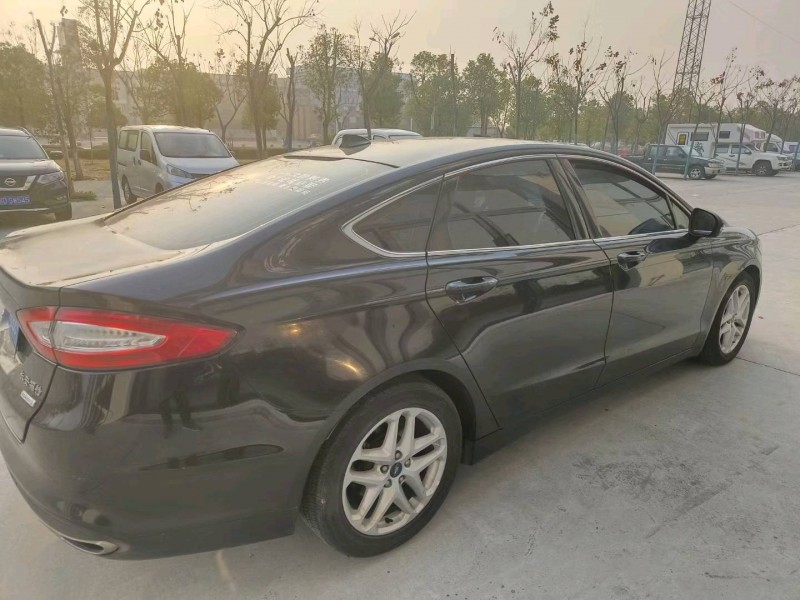 武汉17年福特蒙迪欧3