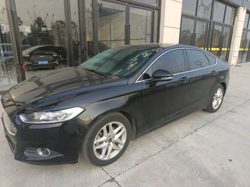 武汉17年福特蒙迪欧2